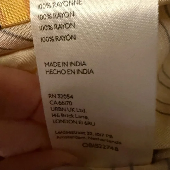 NWT Urban Outfitters Womens Gardenia Souvenir Florida Button Down Shirt Yellow M - Picture 10 of 10